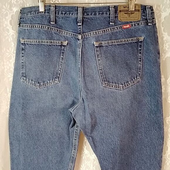 Wrangler Premium Quality Est 1947 Men Jeans Size 38X29 - Picture 1 of 11